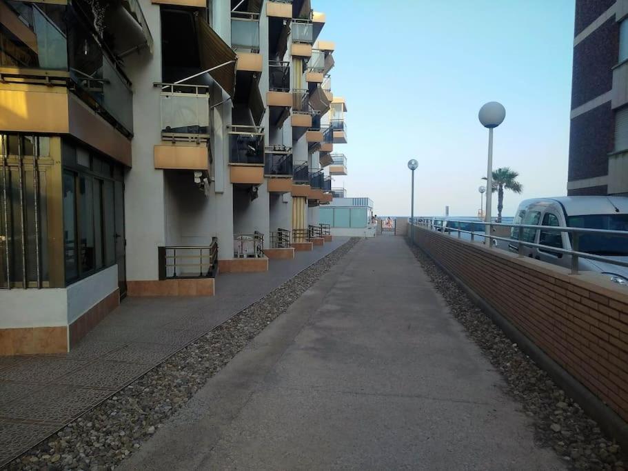 Apartamento En Primera Linea De Playa En Cambrils Apartment Exterior photo